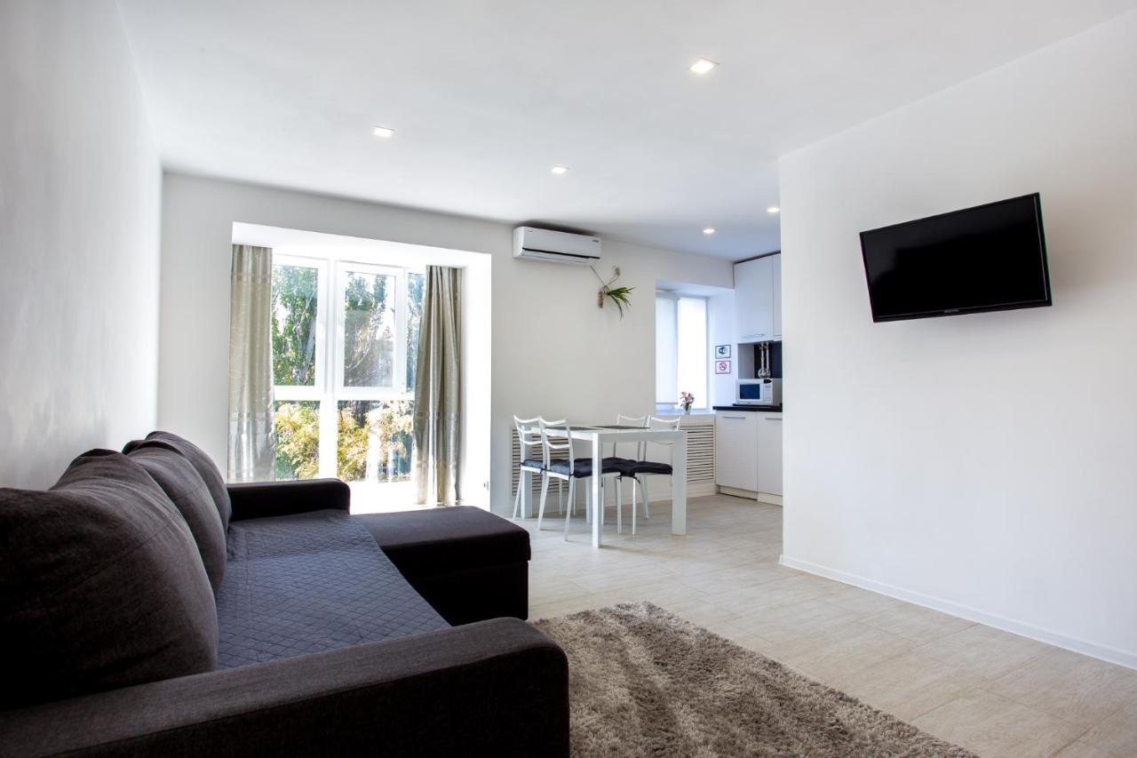 Apartment On Ushakova Херсон Екстериор снимка